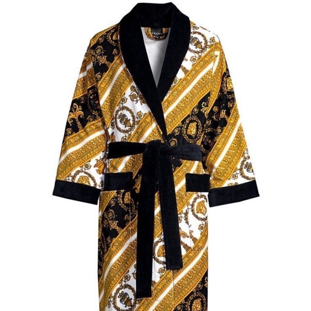 Versace "I Heart Baroque" bathrobe in signature barocco
print.Unisex
